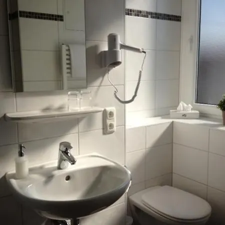 Hotel Zur Alten Kaserne 3*