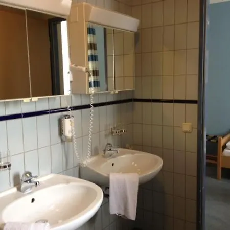 Hotel Zur Alten Kaserne 3*