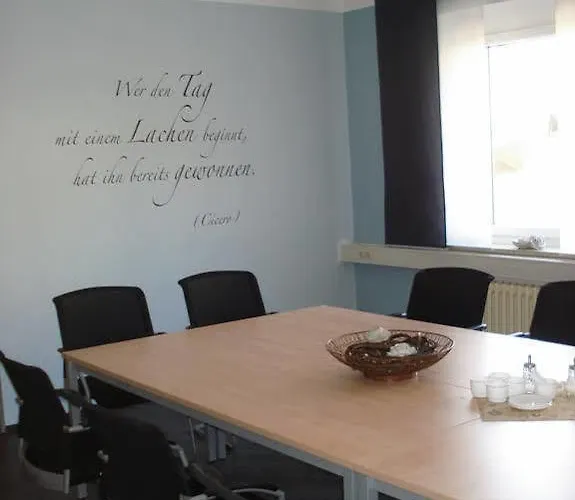 Zur Alten Kaserne ホテル 3*